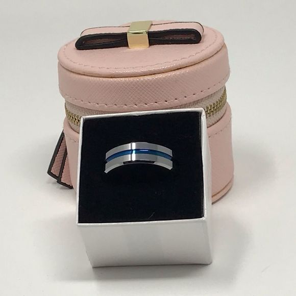 👮‍♂️ NWT Thin Blue Line Men's Ring 👮‍♂️